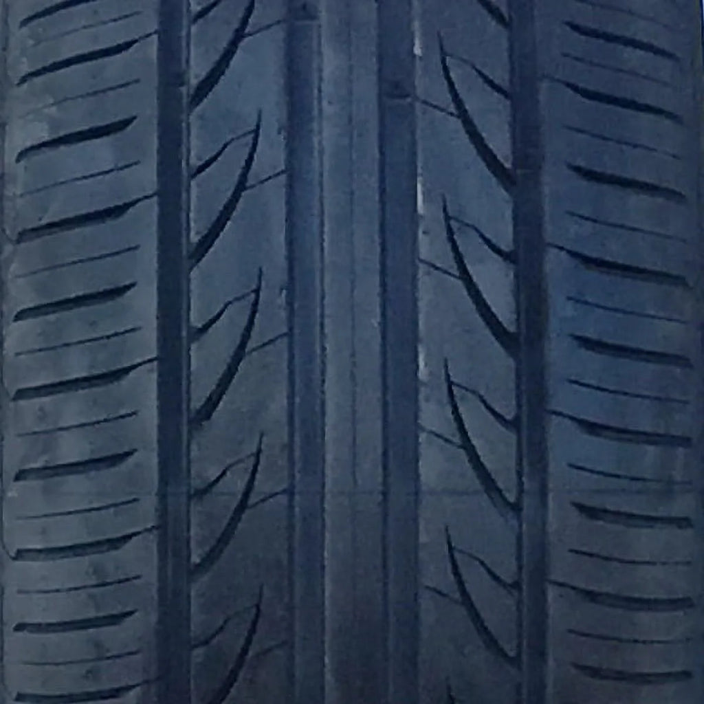 Set of 4 225/60ZR18 All Season Ultra High Performance Tire P43367