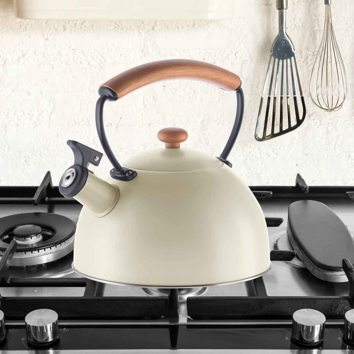 2.5 lt Whistling Tea Kettle U7178