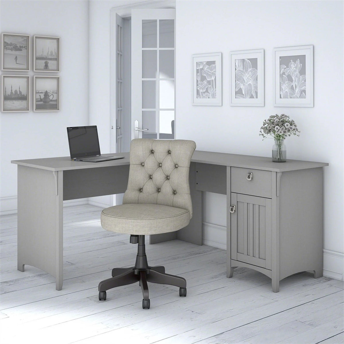 L-Shaped Desk and Chair Set Y4989