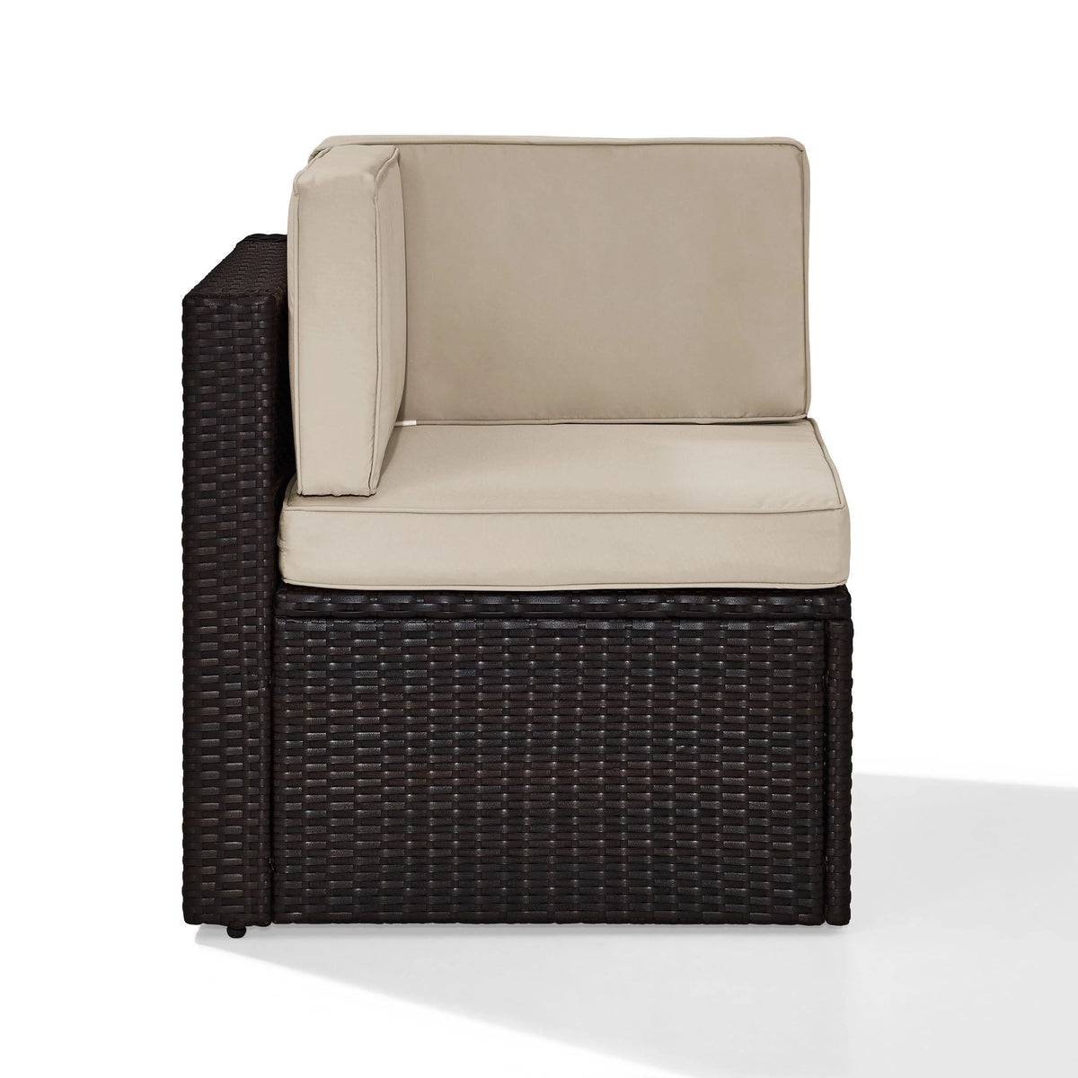 Brown Wicker Corner Patio Chair L346