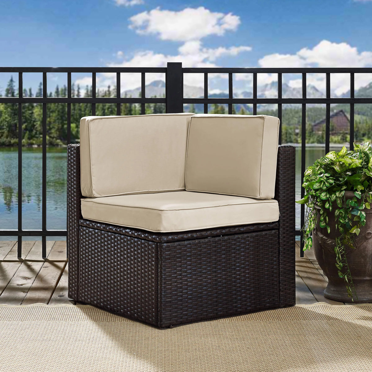 Brown Wicker Corner Patio Chair L346