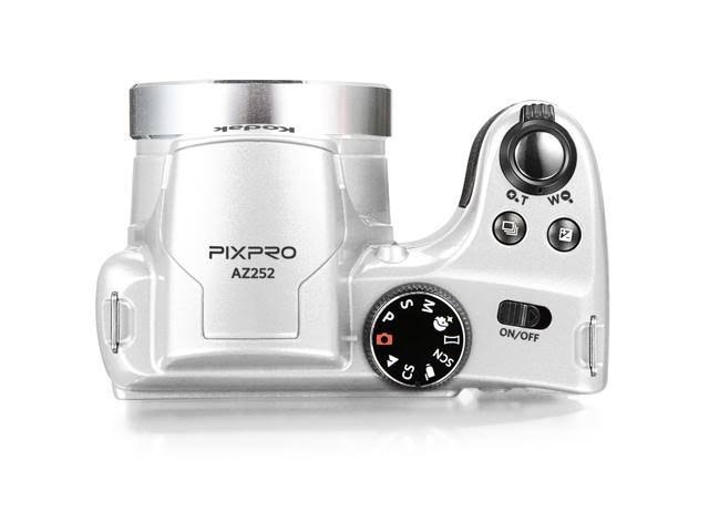 White Digital Camera with 32GB SD Card W930