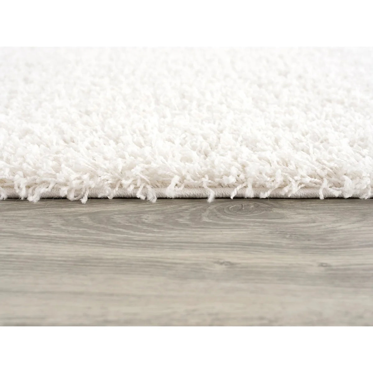 White Shag 5' X 7' Rectangular Rug E846006