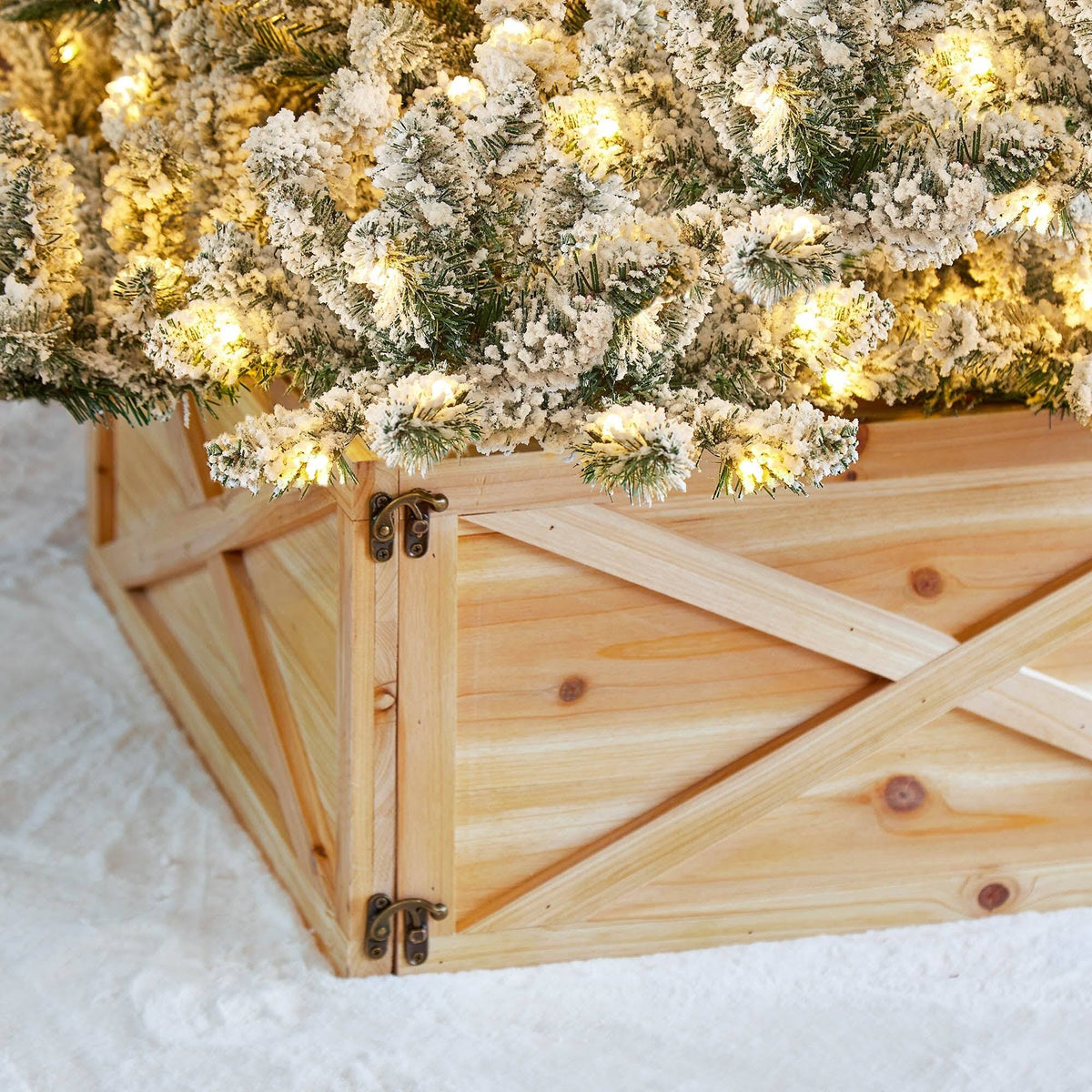 Brown Wooden Christmas Tree Collar Q944204