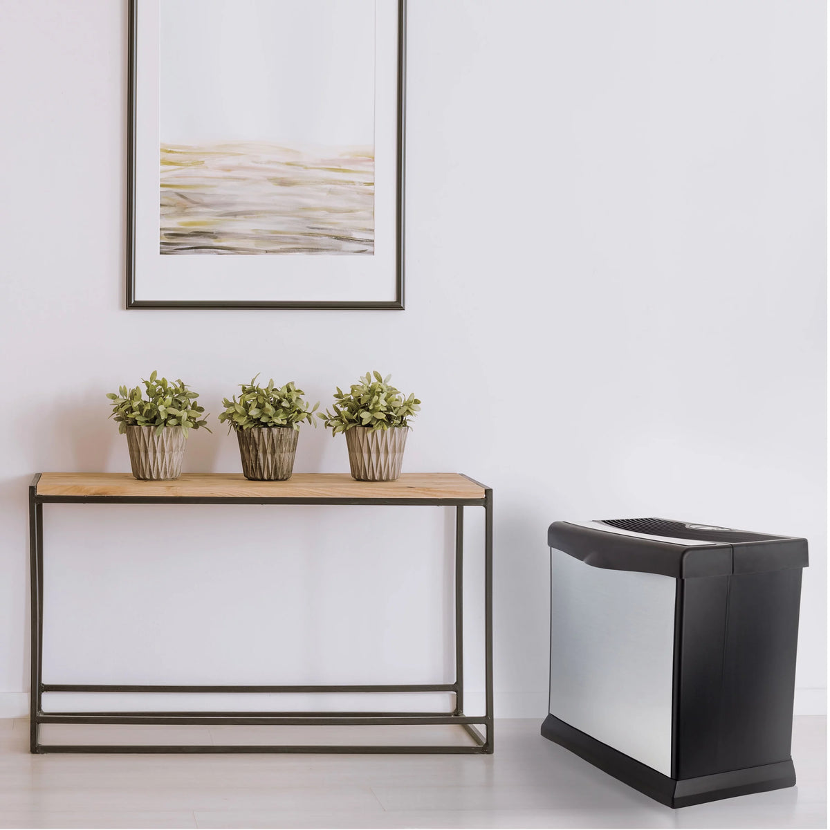 Console-Style Evaporative Humidifier R9681