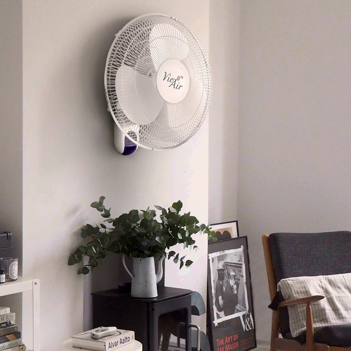 16 Pedestal Wall Fan White Z28667
