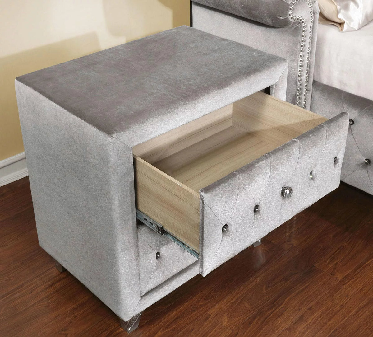 Gray Solid Wood Bedroom Set 3pcs P1272