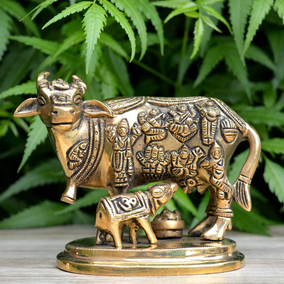 Cow with Calf Idol Showpiece, Brass, Pack of 2 I532523
