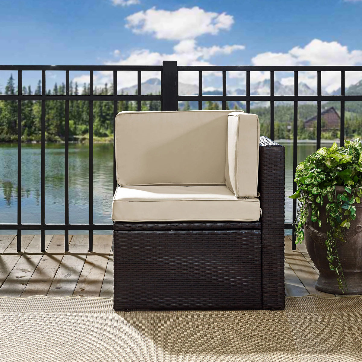 Brown Wicker Corner Patio Chair L346