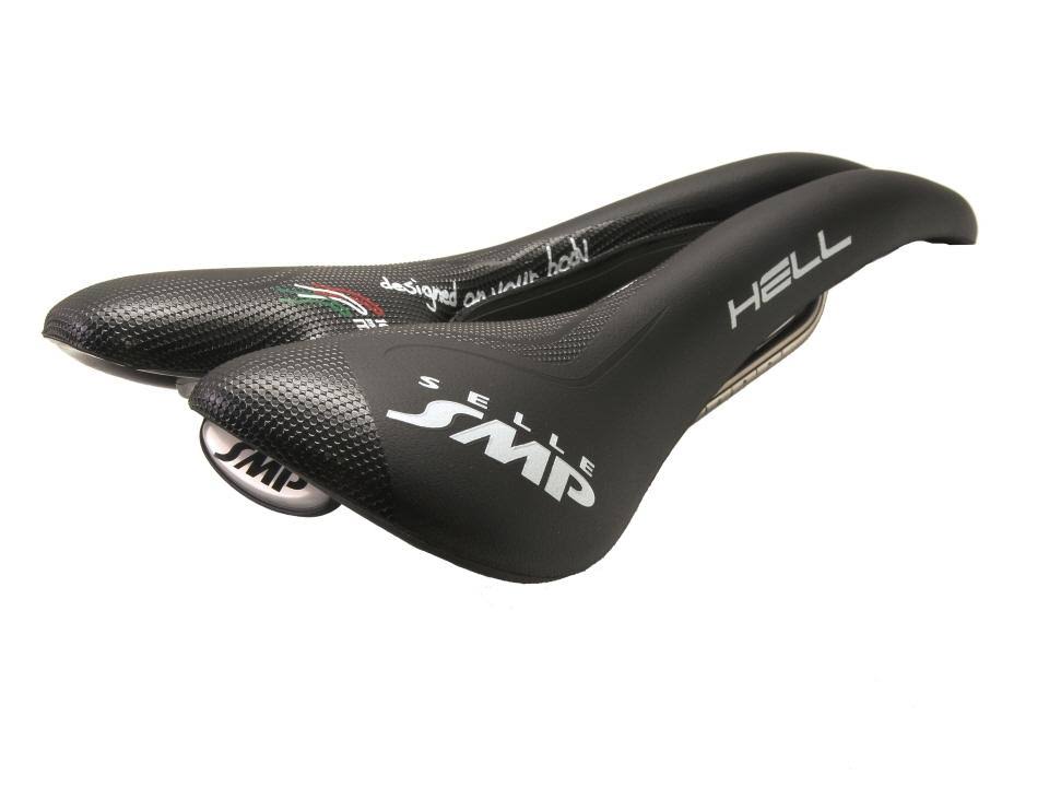 Black Saddle V1612
